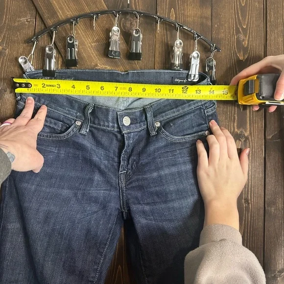 (9)Citizens of humanity •kelly#063•stretch•Low waist cropped•size 26•EUC - Picture 3 of 13